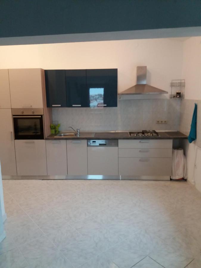 Apartment Viktoria Primošten Buitenkant foto