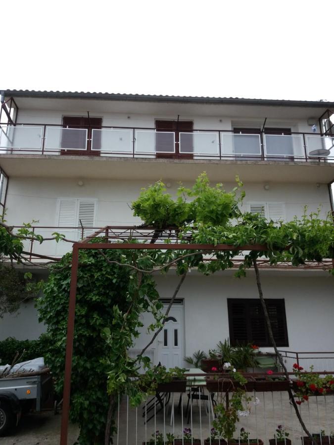 Apartment Viktoria Primošten Buitenkant foto