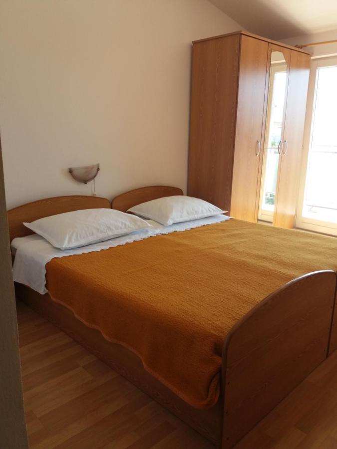 Apartment Viktoria Primošten Buitenkant foto